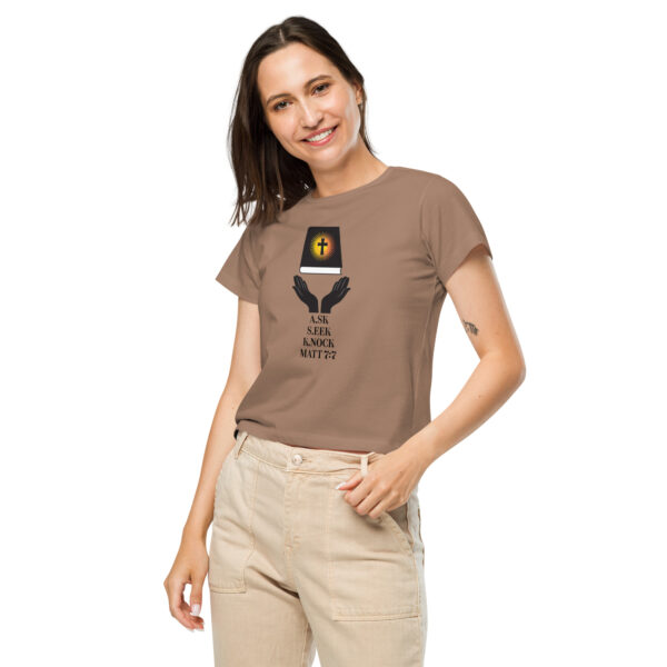 Women’s high-waisted t-shirt - Image 4